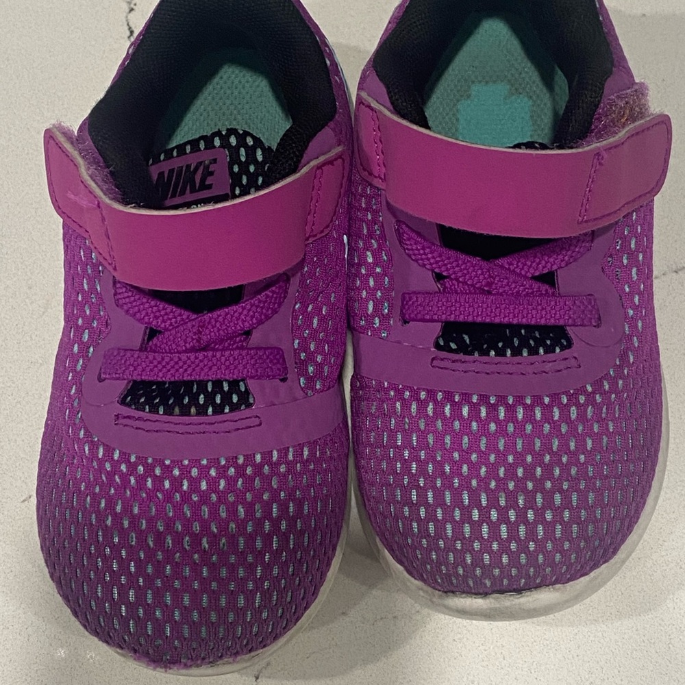 Nike shoes 7C